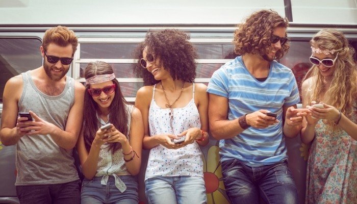 friends using mobiles