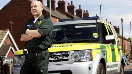 How to Become an Emergency Care Assistant in the UK