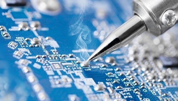 what does a computer hardware engineer do